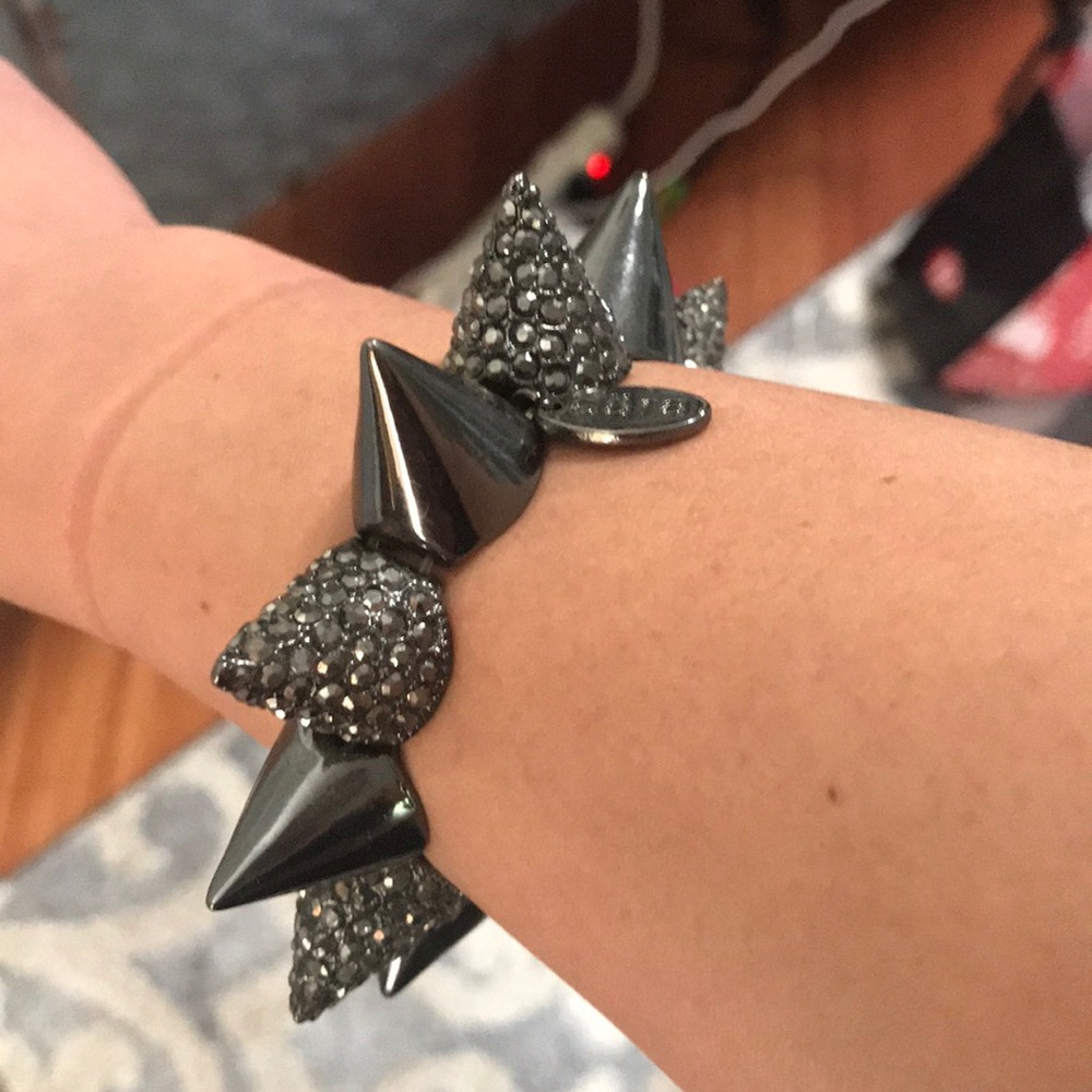 Cara brand stretch bracelet